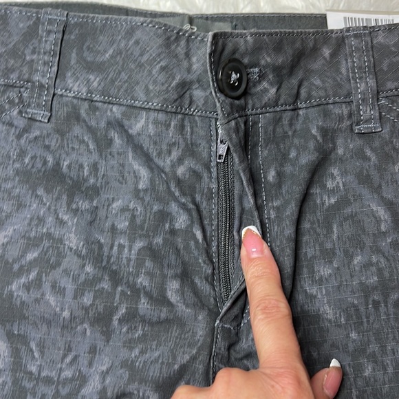 Eddie Bauer Women's Dark Smoke Mid Waisted Slightly Curvy Gray Shorts - Picture 12 of 16